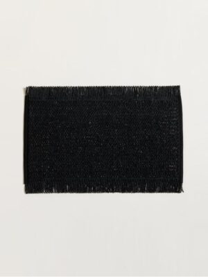 individual color negro tejido con terminaciones 45 x 30cm
